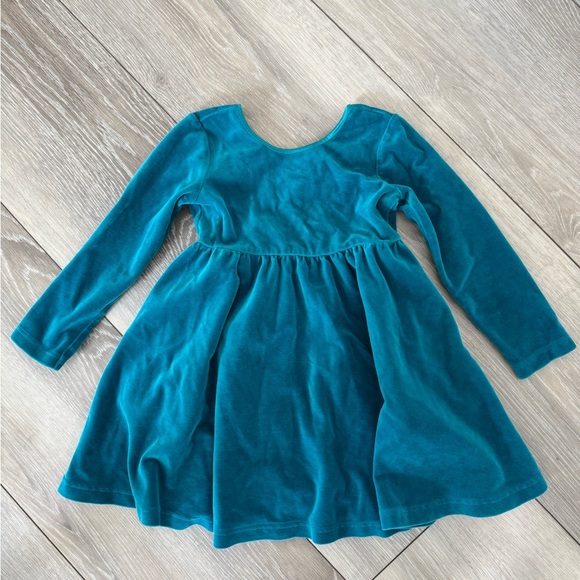 Hanna Andersson Other - Hanna Andersson Teal Long Sleeve Velvet Dress